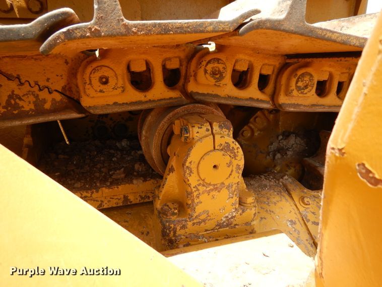 image for item DH0946 1977 Caterpillar D8K  pipelayer