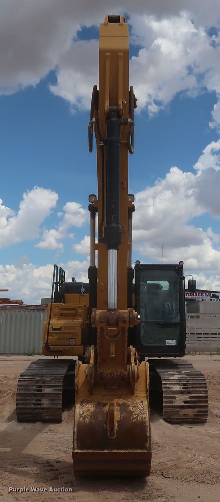 image for item DH0947 2018 Caterpillar 330FL  excavator