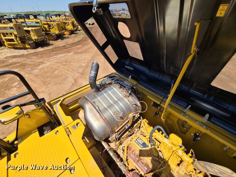 image for item DH0947 2018 Caterpillar 330FL  excavator