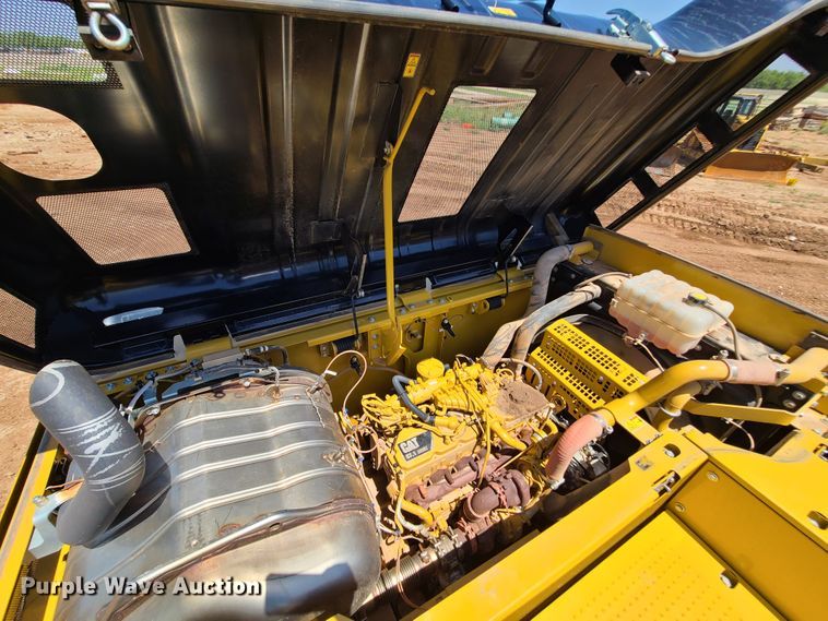 image for item DH0947 2018 Caterpillar 330FL  excavator