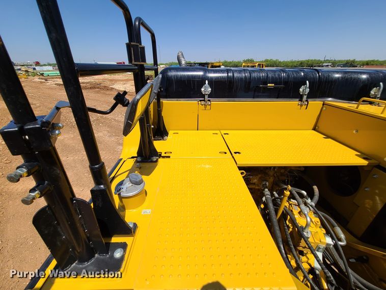 image for item DH0947 2018 Caterpillar 330FL  excavator