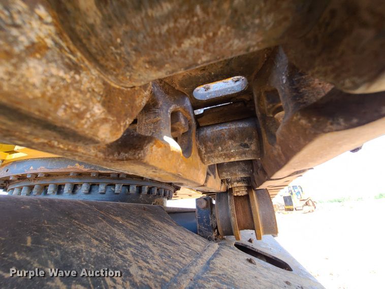 image for item DH0947 2018 Caterpillar 330FL  excavator