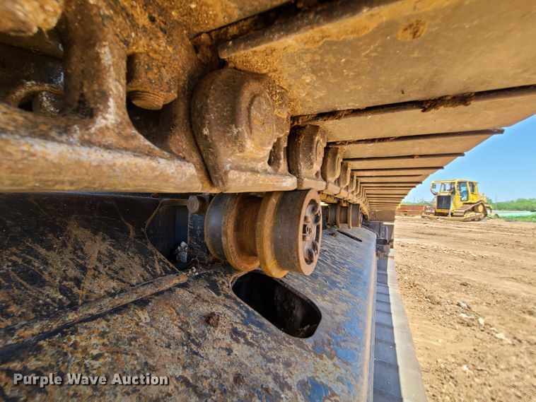 image for item DH0947 2018 Caterpillar 330FL  excavator