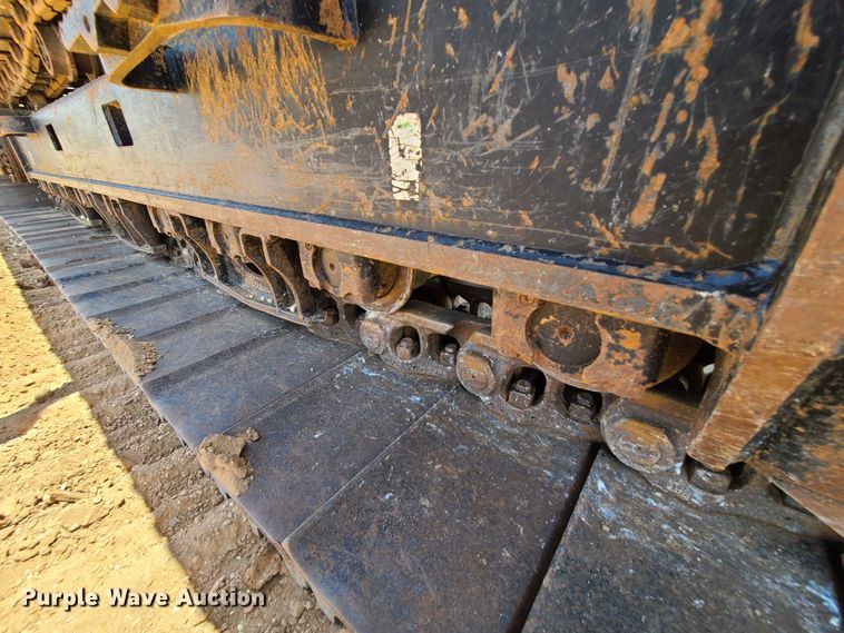 image for item DH0947 2018 Caterpillar 330FL  excavator