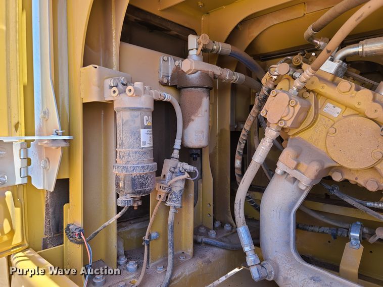 image for item DH0948 2018 Caterpillar 330FL  excavator