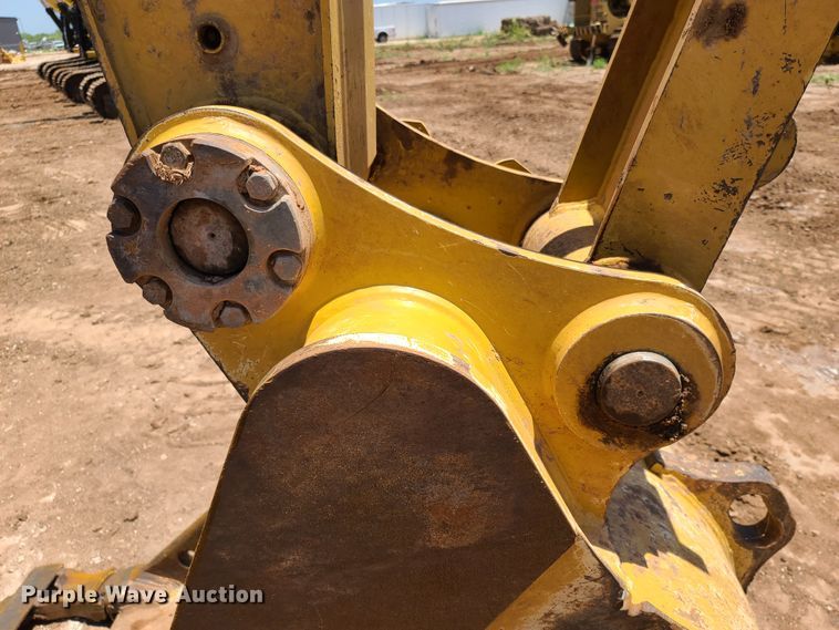 image for item DH0948 2018 Caterpillar 330FL  excavator