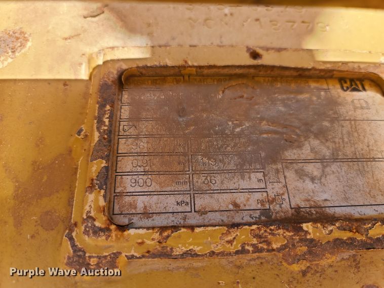 image for item DH0948 2018 Caterpillar 330FL  excavator