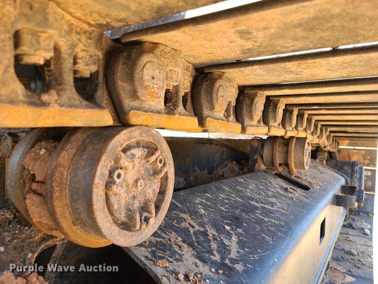 image for item DH0948 2018 Caterpillar 330FL  excavator