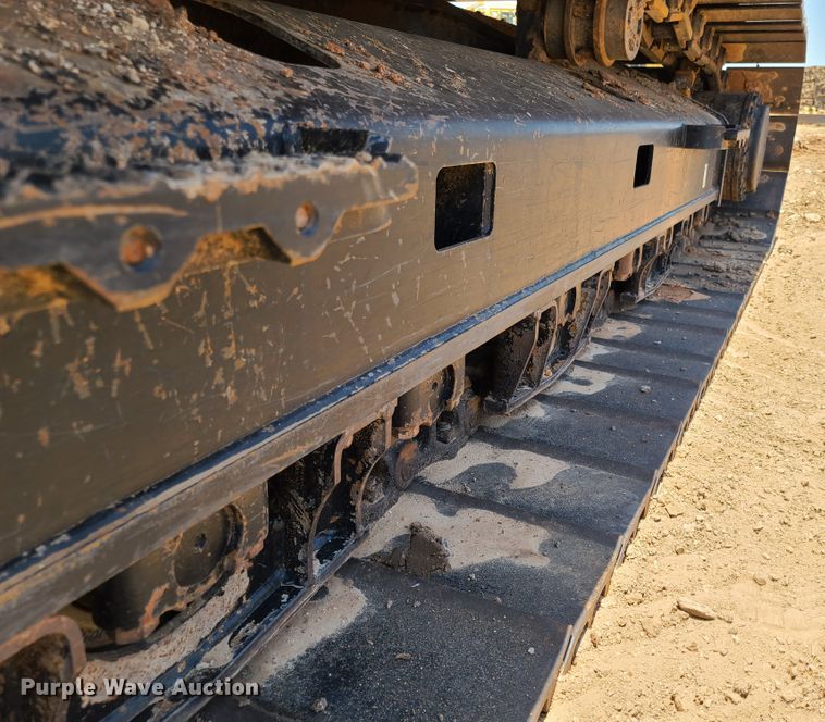 image for item DH0948 2018 Caterpillar 330FL  excavator