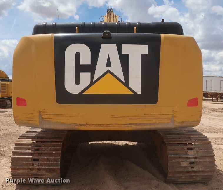 image for item DH0949 2018 Caterpillar 330FL  excavator