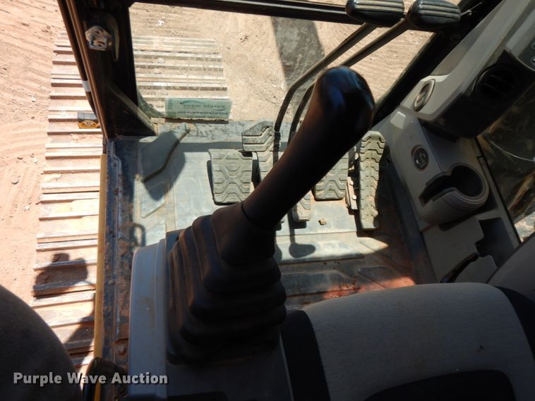 image for item DH0949 2018 Caterpillar 330FL  excavator