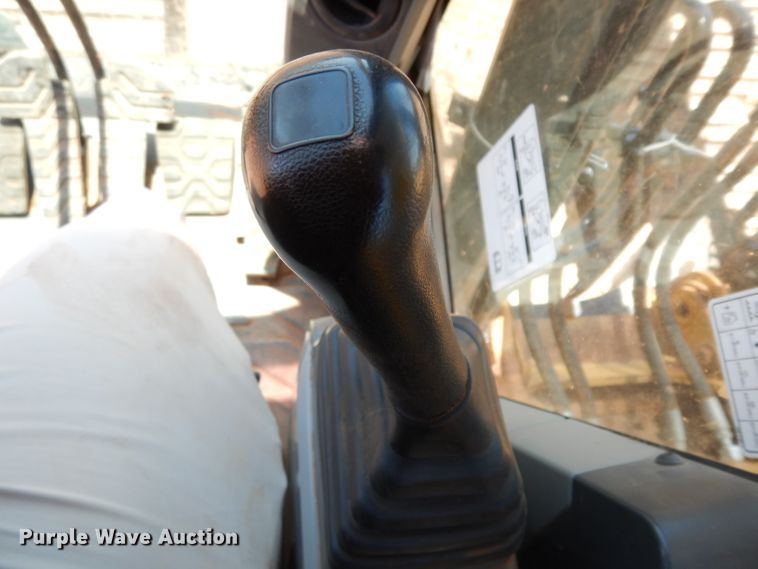 image for item DH0949 2018 Caterpillar 330FL  excavator