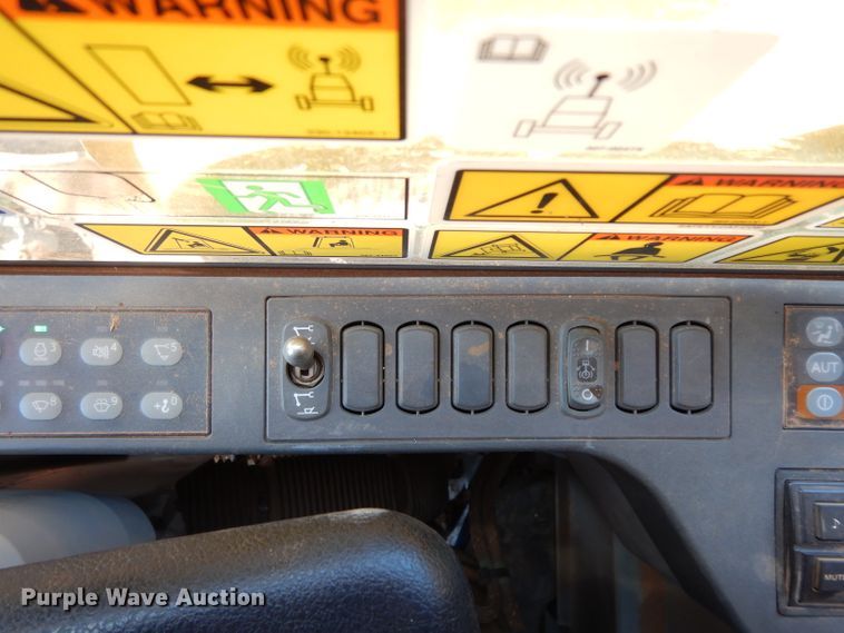 image for item DH0949 2018 Caterpillar 330FL  excavator