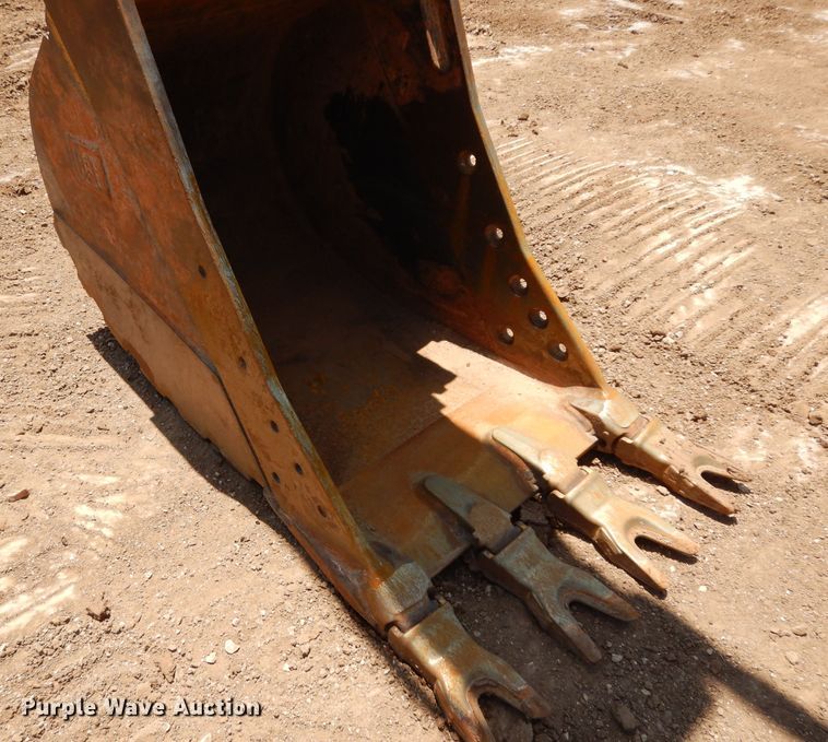 image for item DH0949 2018 Caterpillar 330FL  excavator