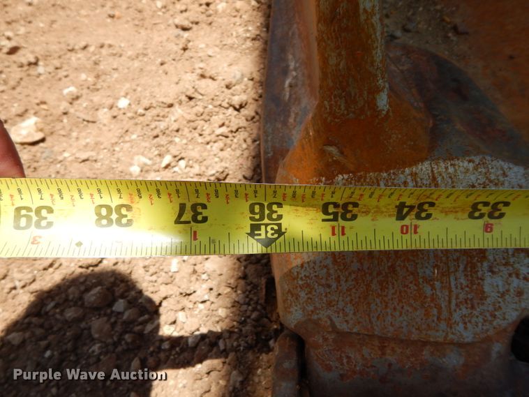 image for item DH0949 2018 Caterpillar 330FL  excavator