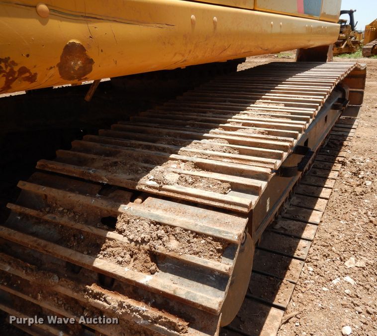 image for item DH0949 2018 Caterpillar 330FL  excavator