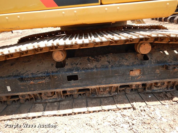 image for item DH0949 2018 Caterpillar 330FL  excavator