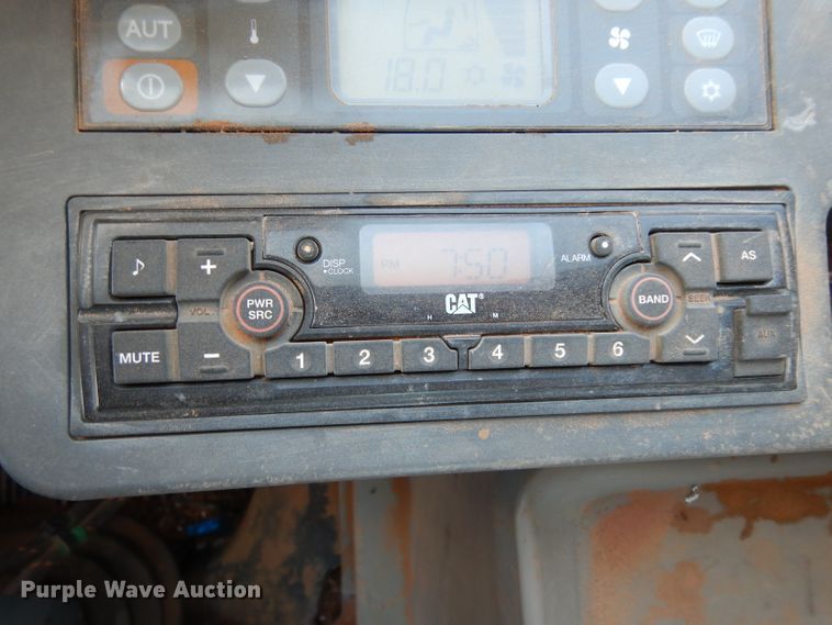 image for item DH0950 2018 Caterpillar 330FL  excavator