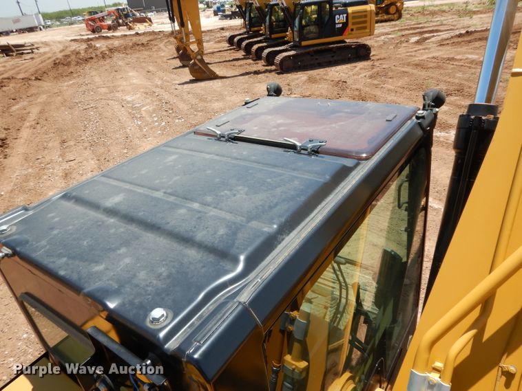 image for item DH0950 2018 Caterpillar 330FL  excavator