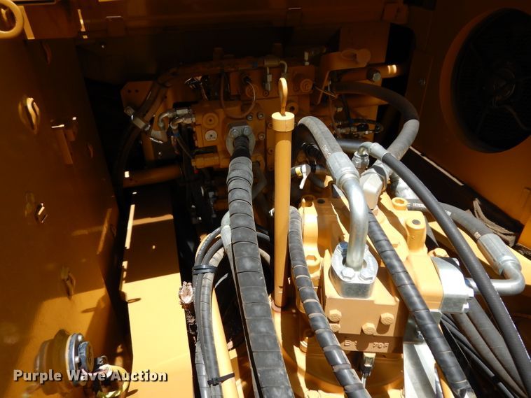 image for item DH0950 2018 Caterpillar 330FL  excavator