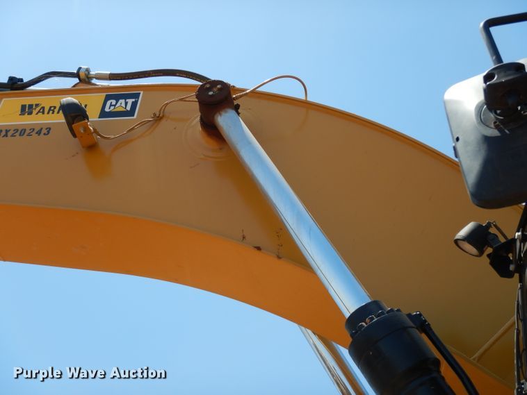 image for item DH0950 2018 Caterpillar 330FL  excavator