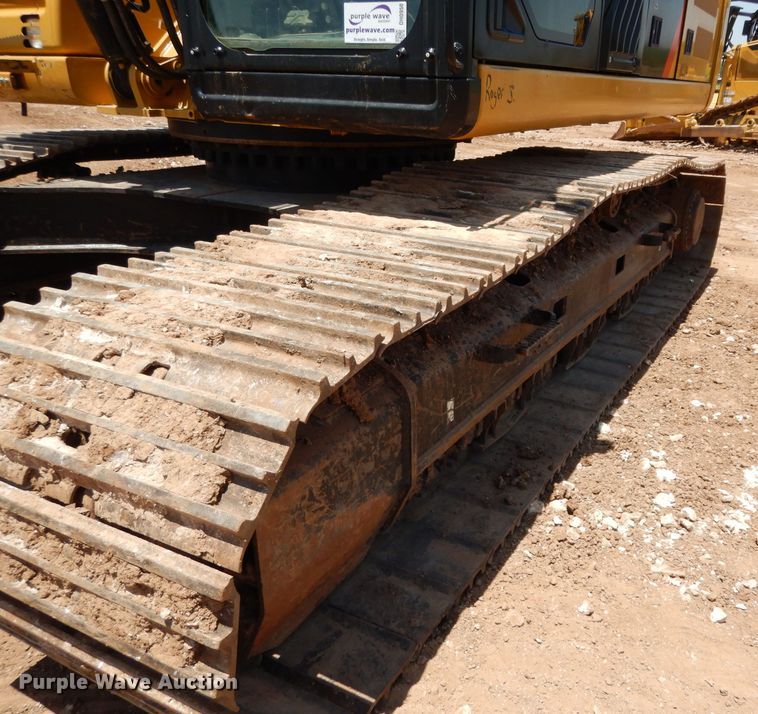 image for item DH0950 2018 Caterpillar 330FL  excavator