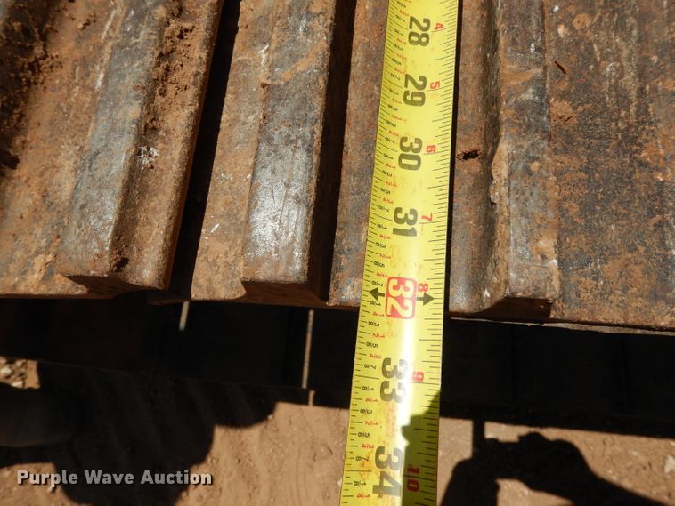 image for item DH0950 2018 Caterpillar 330FL  excavator