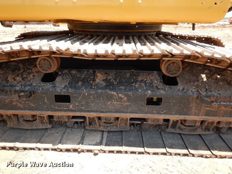 image for item DH0950 2018 Caterpillar 330FL  excavator