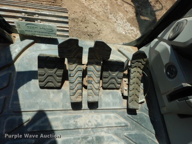 image for item DH0951 2018 Caterpillar 330FL  excavator