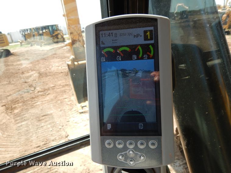 image for item DH0951 2018 Caterpillar 330FL  excavator