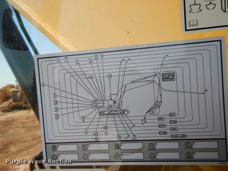 image for item DH0951 2018 Caterpillar 330FL  excavator
