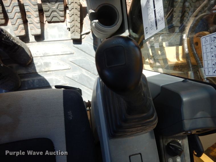 image for item DH0951 2018 Caterpillar 330FL  excavator