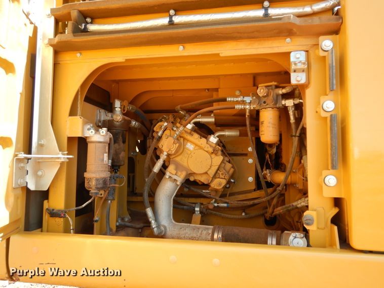 image for item DH0951 2018 Caterpillar 330FL  excavator