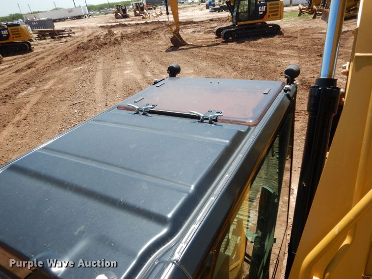 image for item DH0951 2018 Caterpillar 330FL  excavator