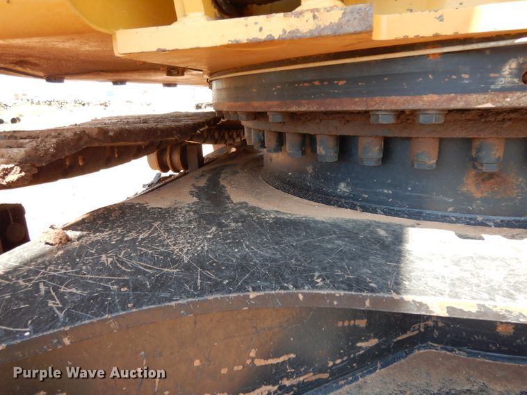 image for item DH0951 2018 Caterpillar 330FL  excavator