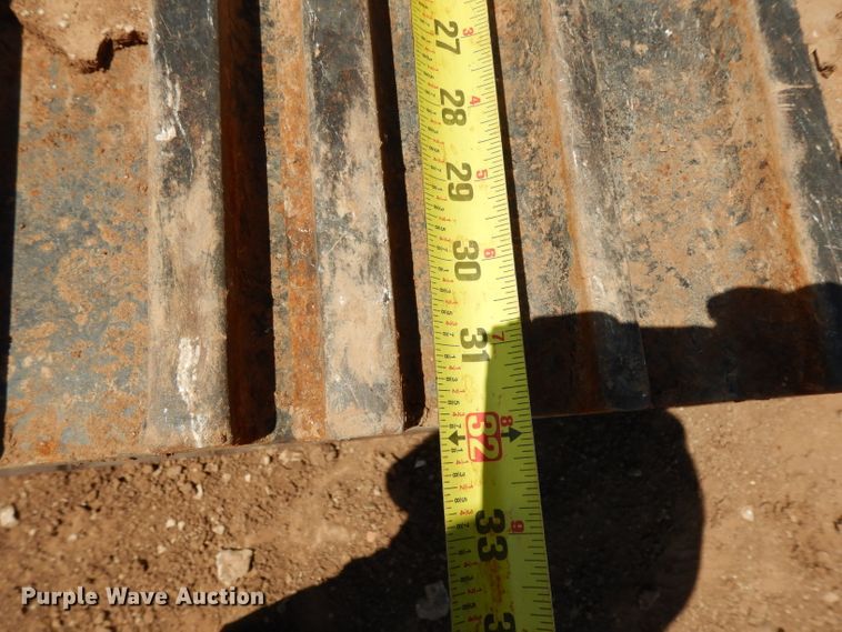 image for item DH0951 2018 Caterpillar 330FL  excavator