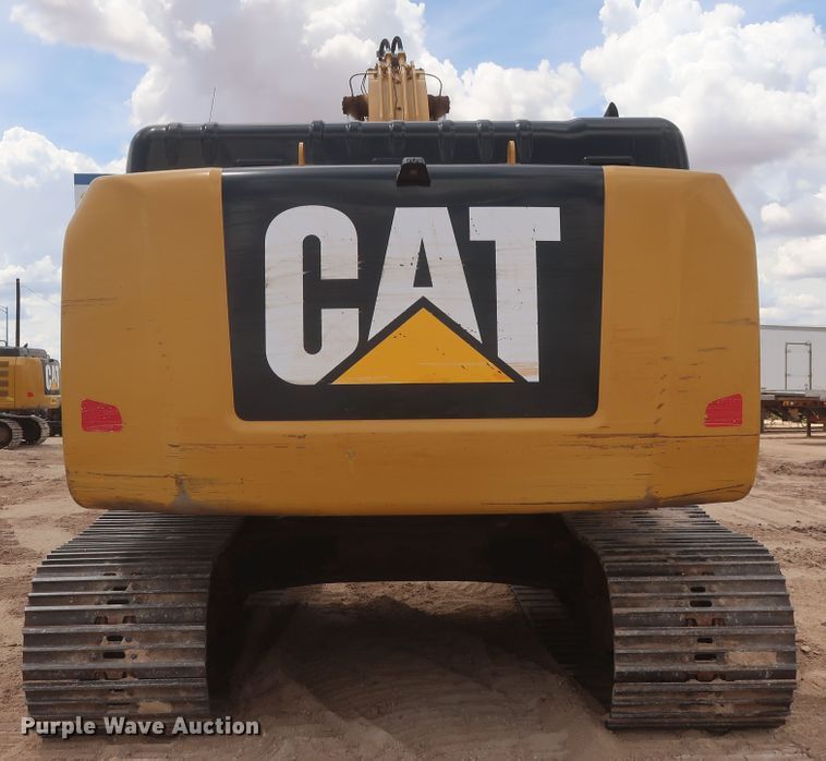 image for item DH0952 2018 Caterpillar 330FL  excavator