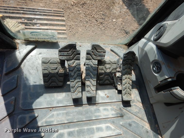 image for item DH0952 2018 Caterpillar 330FL  excavator