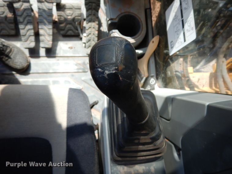 image for item DH0952 2018 Caterpillar 330FL  excavator