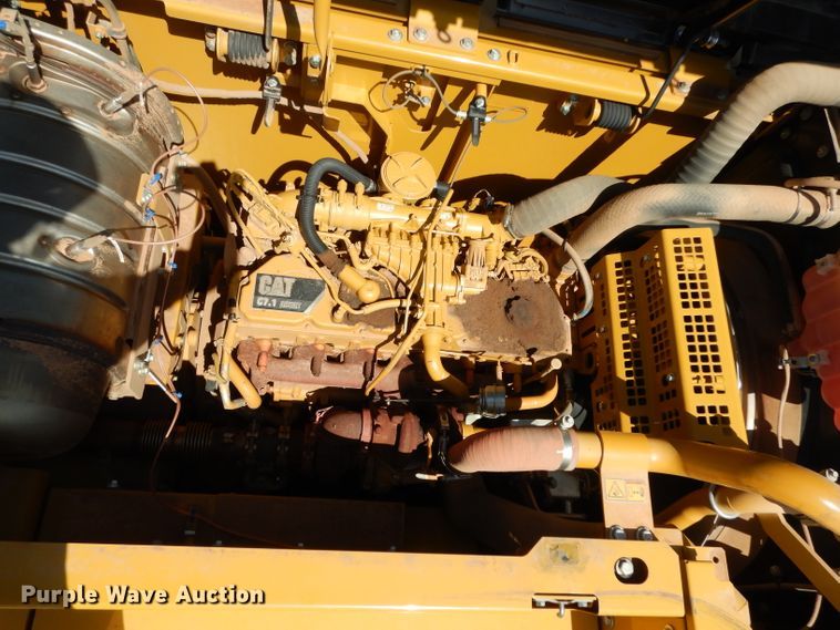 image for item DH0952 2018 Caterpillar 330FL  excavator