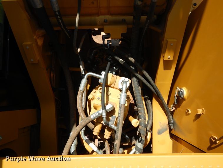 image for item DH0952 2018 Caterpillar 330FL  excavator