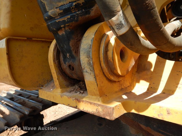 image for item DH0952 2018 Caterpillar 330FL  excavator