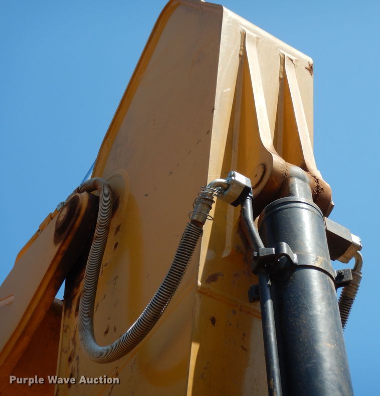 image for item DH0952 2018 Caterpillar 330FL  excavator