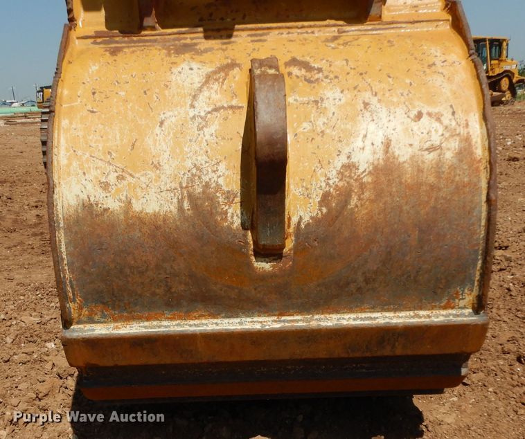 image for item DH0952 2018 Caterpillar 330FL  excavator