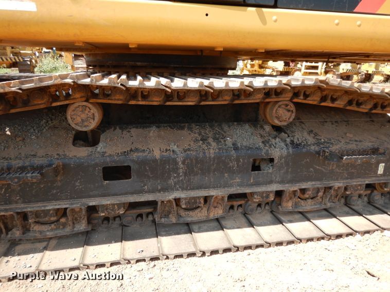 image for item DH0952 2018 Caterpillar 330FL  excavator