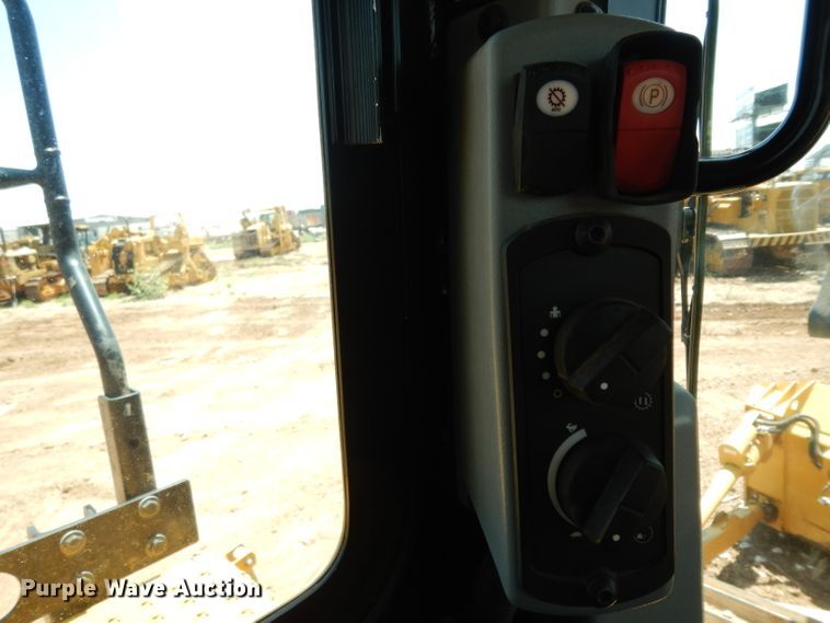 image for item DH0953 2018 Caterpillar D6T XL  dozer