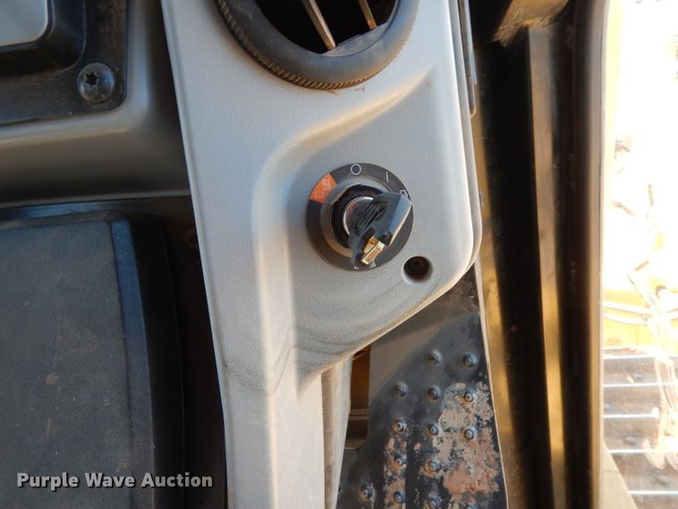 image for item DH0956 2018 Caterpillar D6T XL  dozer