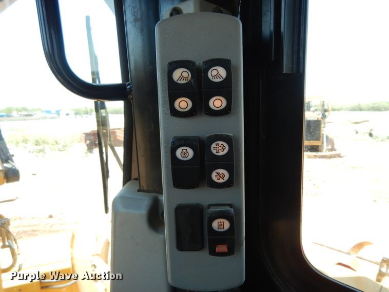 image for item DH0956 2018 Caterpillar D6T XL  dozer