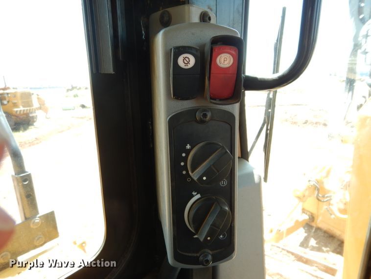 image for item DH0956 2018 Caterpillar D6T XL  dozer