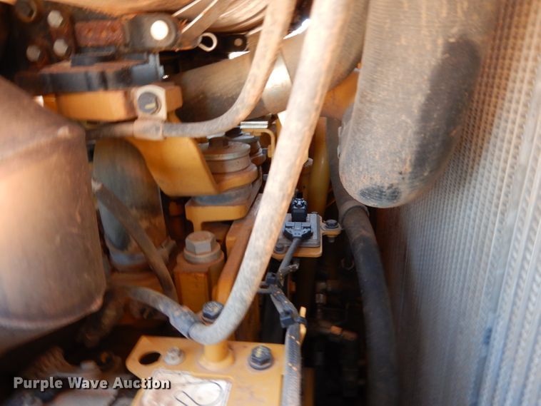 image for item DH0956 2018 Caterpillar D6T XL  dozer